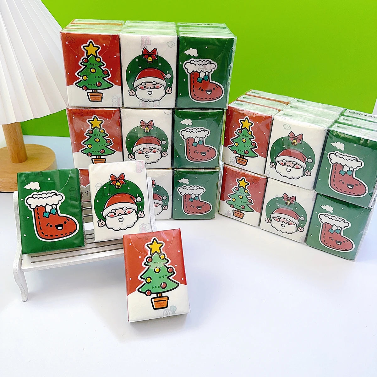 9pcs/pack 18pcs/pack Christmas handkerchief paper Student portable bag with cartoon printed toilet paper for daily cleaning
