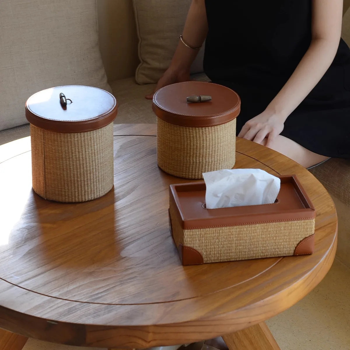 Seagrass Leather Napkin Holder Handwoven Tissue Storage Box French Style Elegant Table Decor Home Organizer Straw Wicker Design