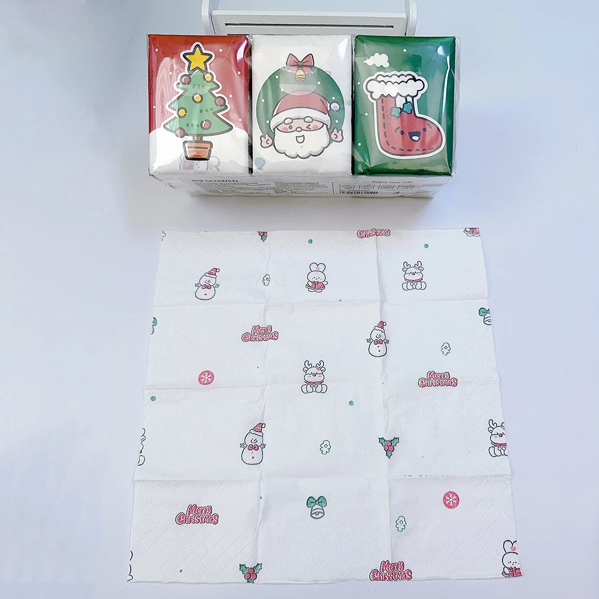 9pcs/pack 18pcs/pack Christmas handkerchief paper Student portable bag with cartoon printed toilet paper for daily cleaning