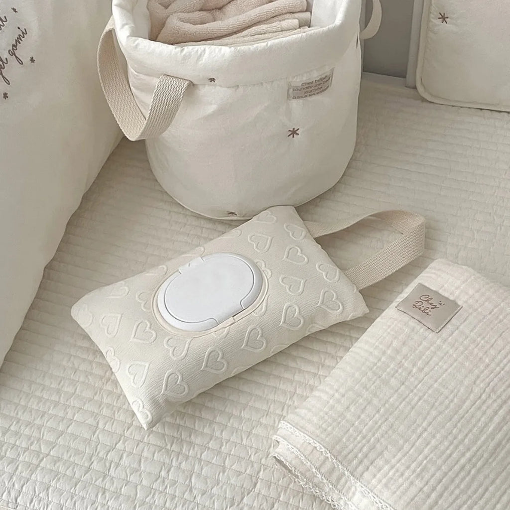 Baby Stroller Heart Wet Wipes Case Extraction Tissue Box Travel Car Portable Handheld Storage Bag Newborn Hanging Bag for Cart